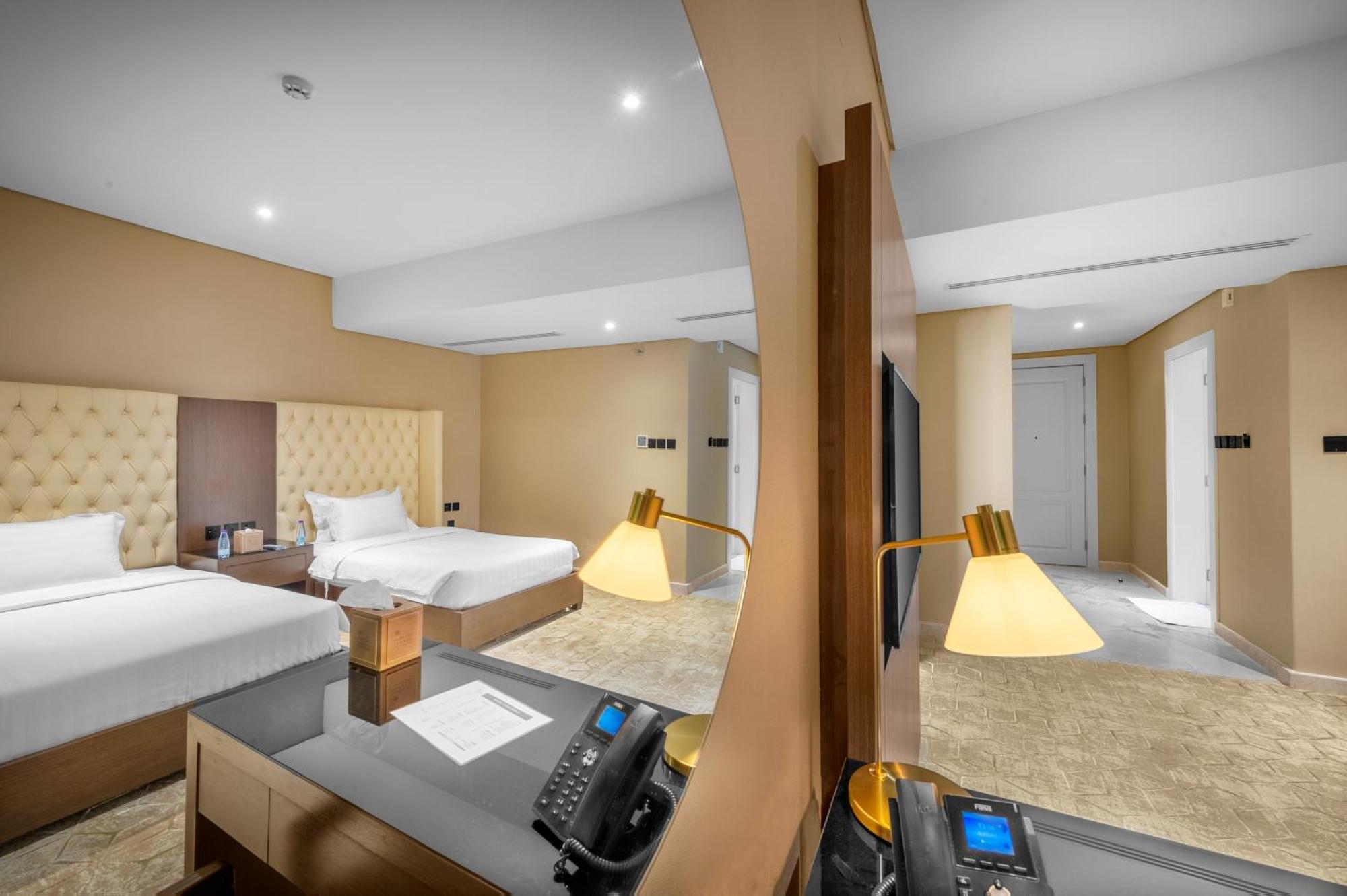 Suknai Royal Hotel Ha'il Buitenkant foto