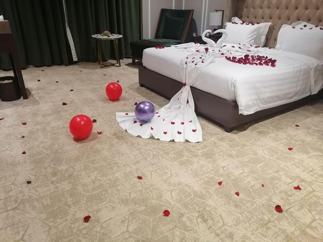 Suknai Royal Hotel Ha'il Buitenkant foto